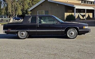 Cadillac-Fleetwood-Coupe-1992-5