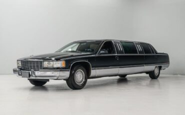 Cadillac Fleetwood Limousine 1995