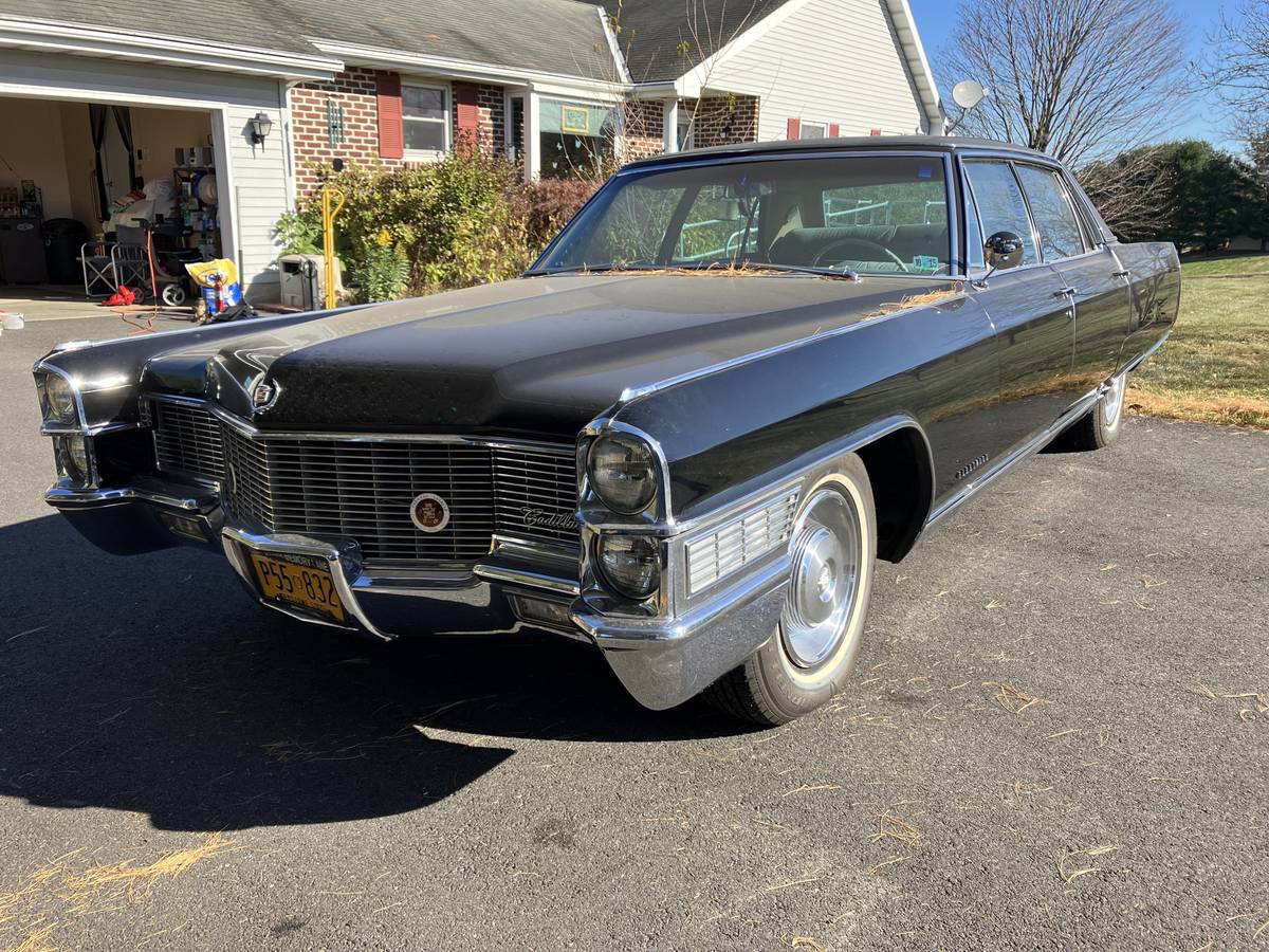 Cadillac-Fleetwood-brougham-1965-6