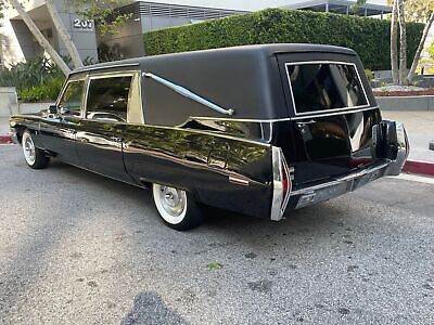 Cadillac-Hearse-1972-5