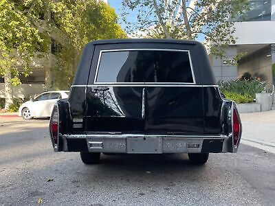 Cadillac-Hearse-1972-6