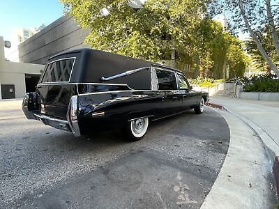 Cadillac-Hearse-1972-7