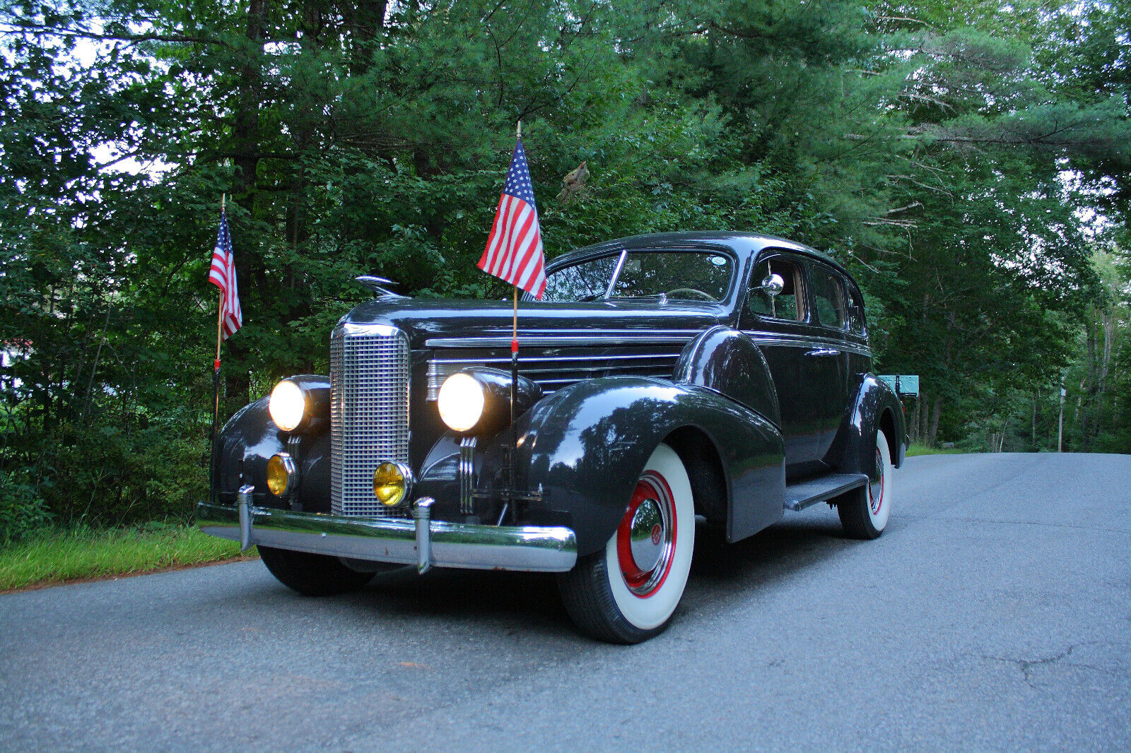 Cadillac-Lasalle-Berline-1938