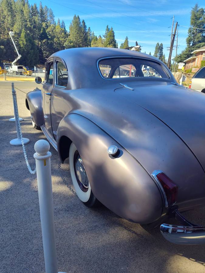 Cadillac-Le-salle-1940-1