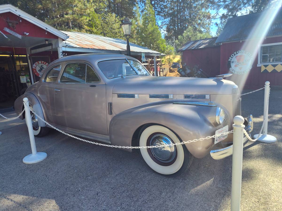 Cadillac-Le-salle-1940-2