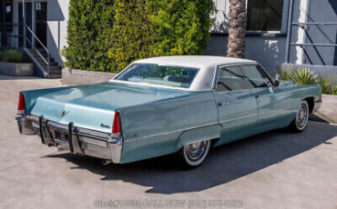 Cadillac-Sedan-Deville-1969-4