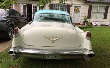 Cadillac-Sedan-deville-1956-12