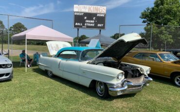 Cadillac-Sedan-deville-1956-3