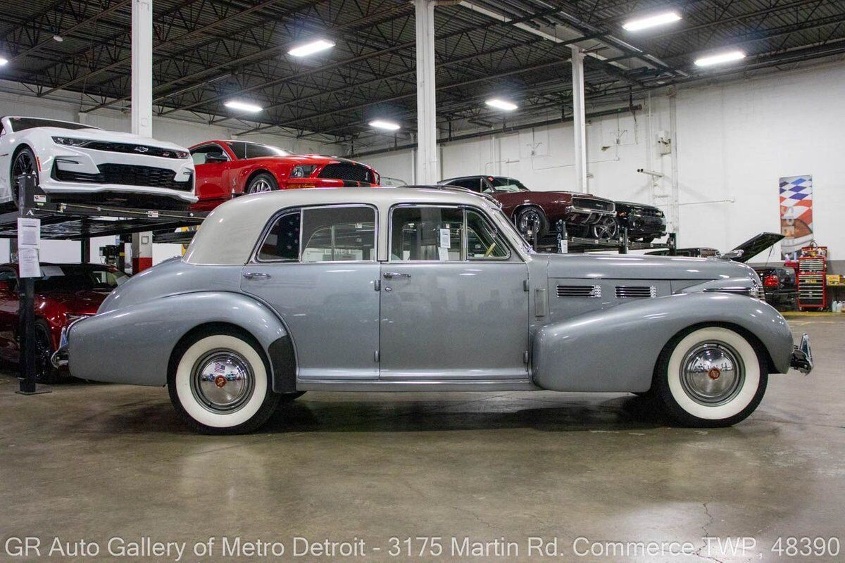 Cadillac-Series-60-1940-7