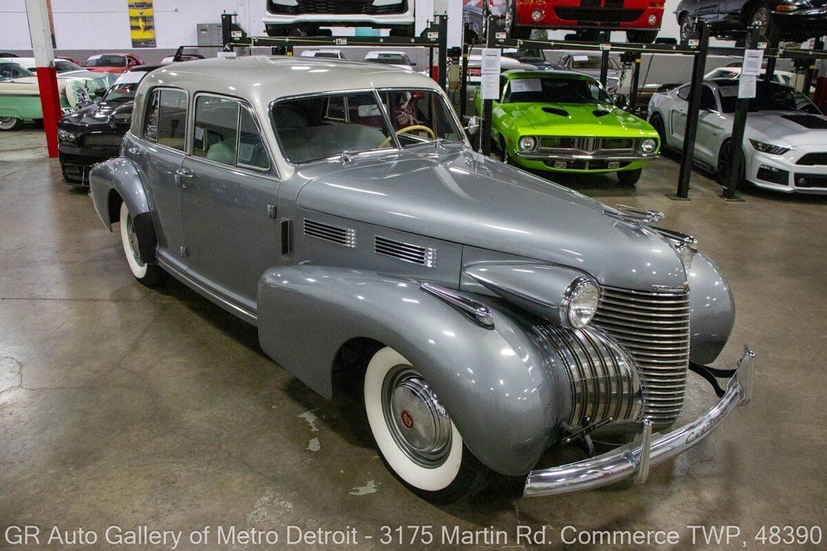 Cadillac-Series-60-1940-8