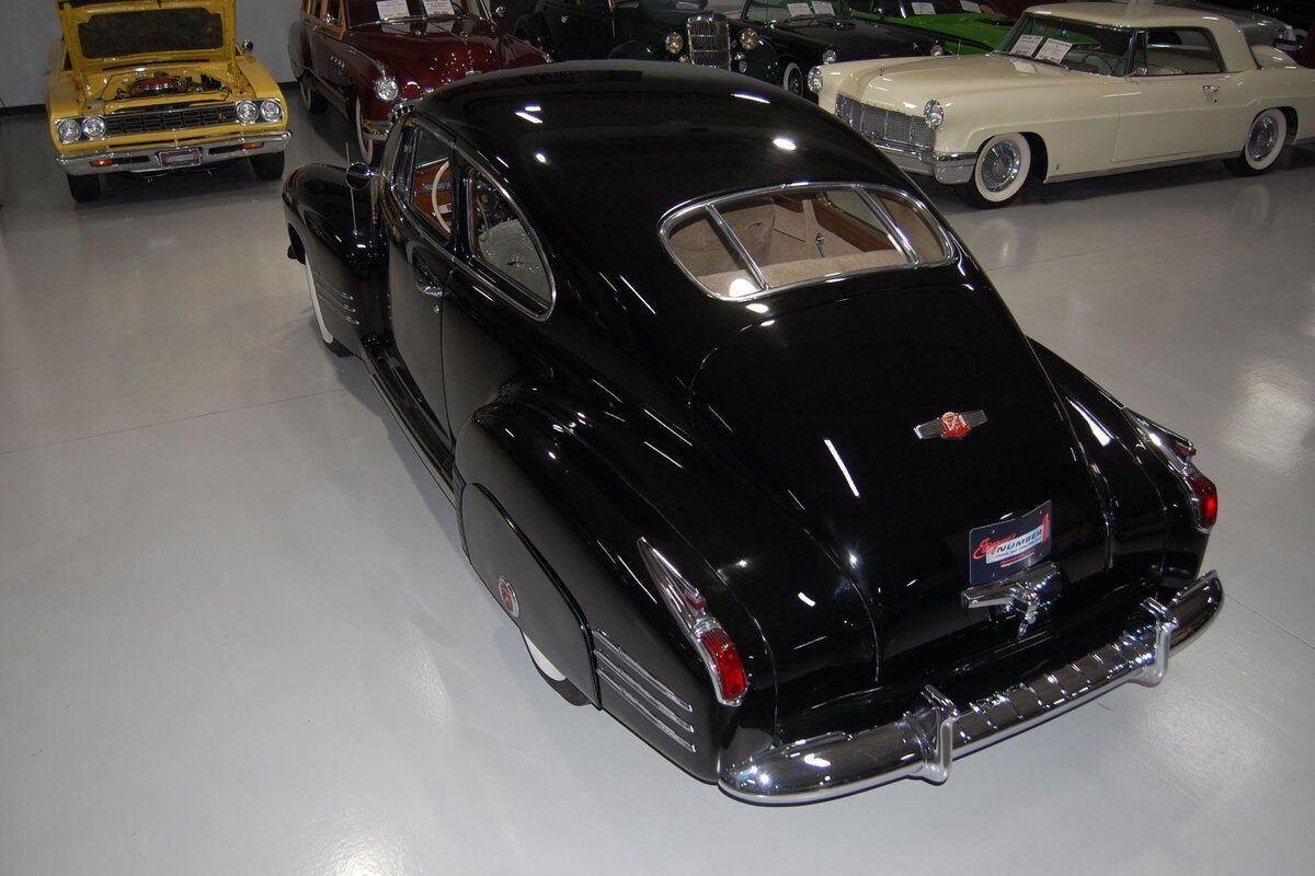 Cadillac-Series-61-Five-Passenger-Coupe-Sedanette-Coupe-1941-10