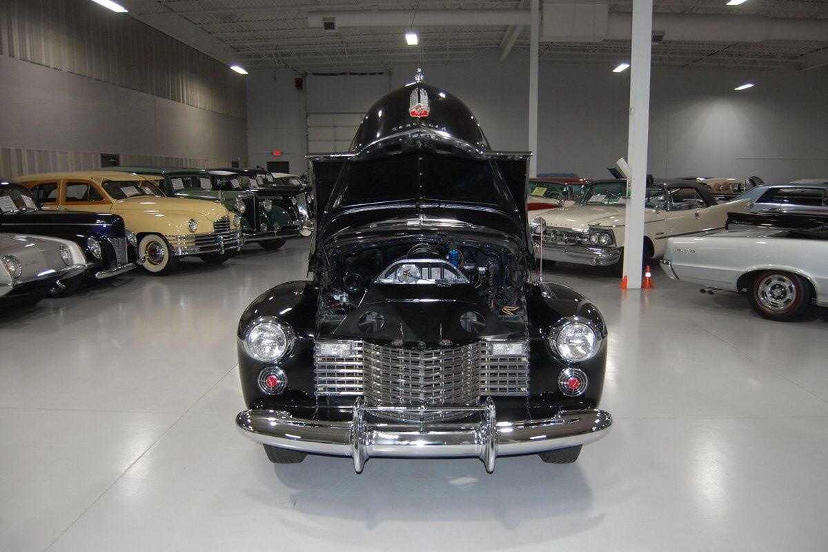 Cadillac-Series-61-Five-Passenger-Coupe-Sedanette-Coupe-1941-31