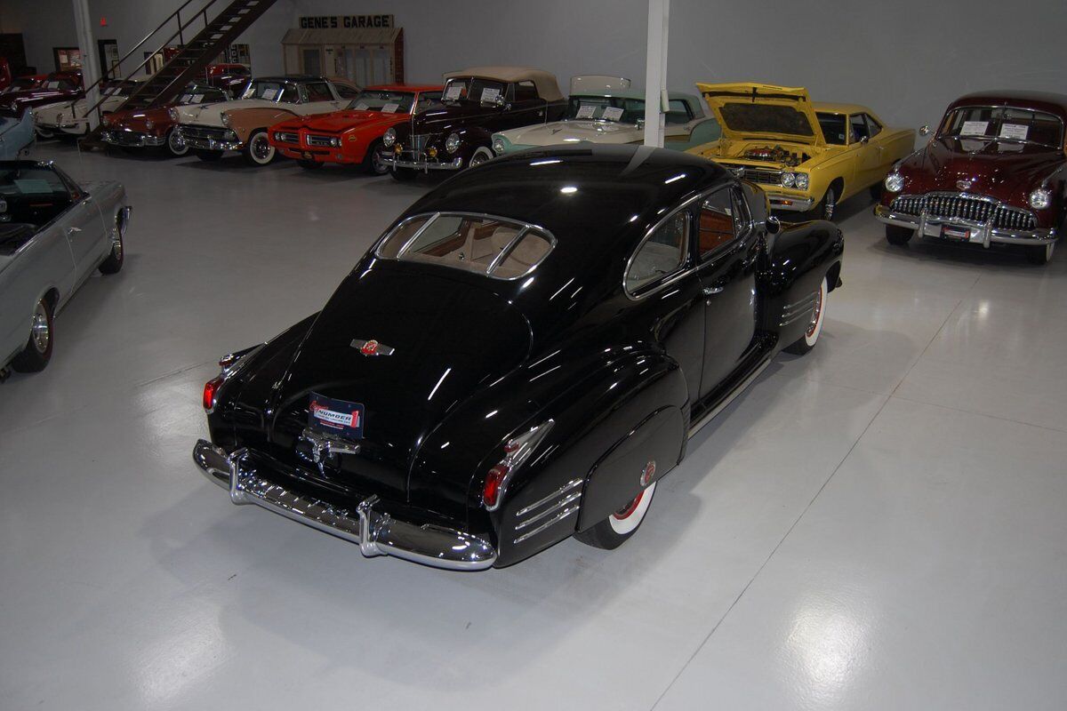 Cadillac-Series-61-Five-Passenger-Coupe-Sedanette-Coupe-1941-8