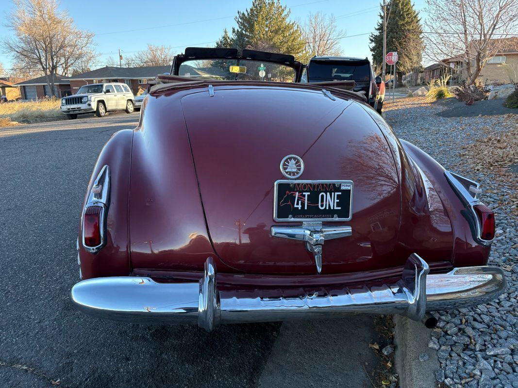 Cadillac-Series-62-1941-15