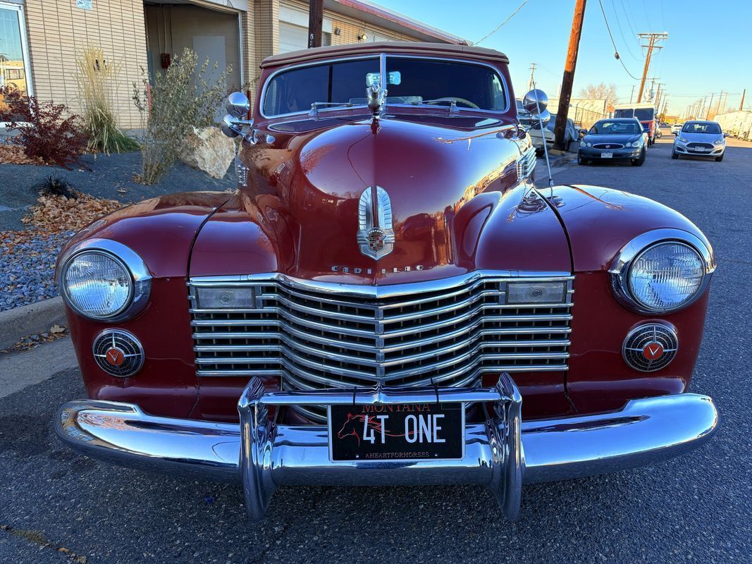 Cadillac-Series-62-1941-31