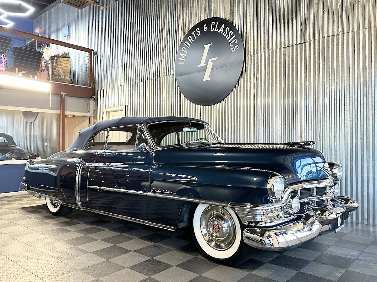 Cadillac-Series-62-1952-2