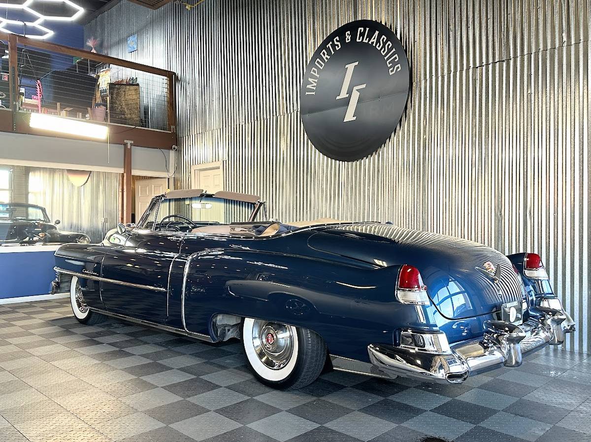 Cadillac-Series-62-1952-3