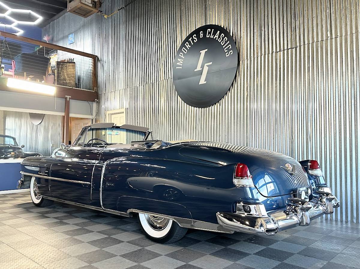 Cadillac-Series-62-1952-4