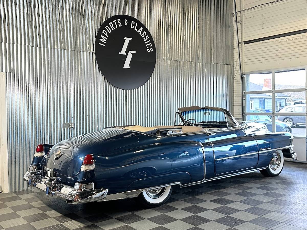 Cadillac-Series-62-1952-5