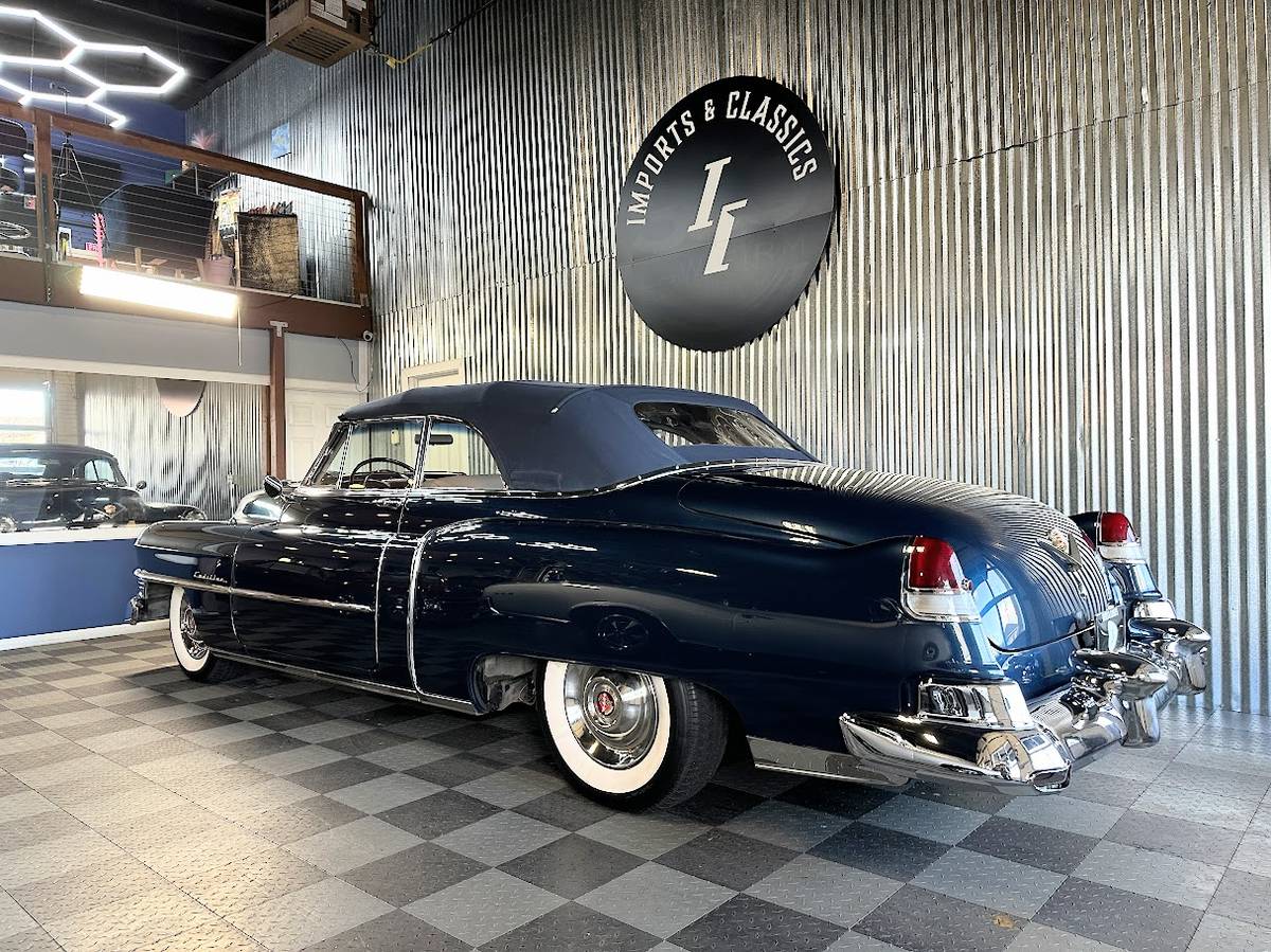 Cadillac-Series-62-1952-7