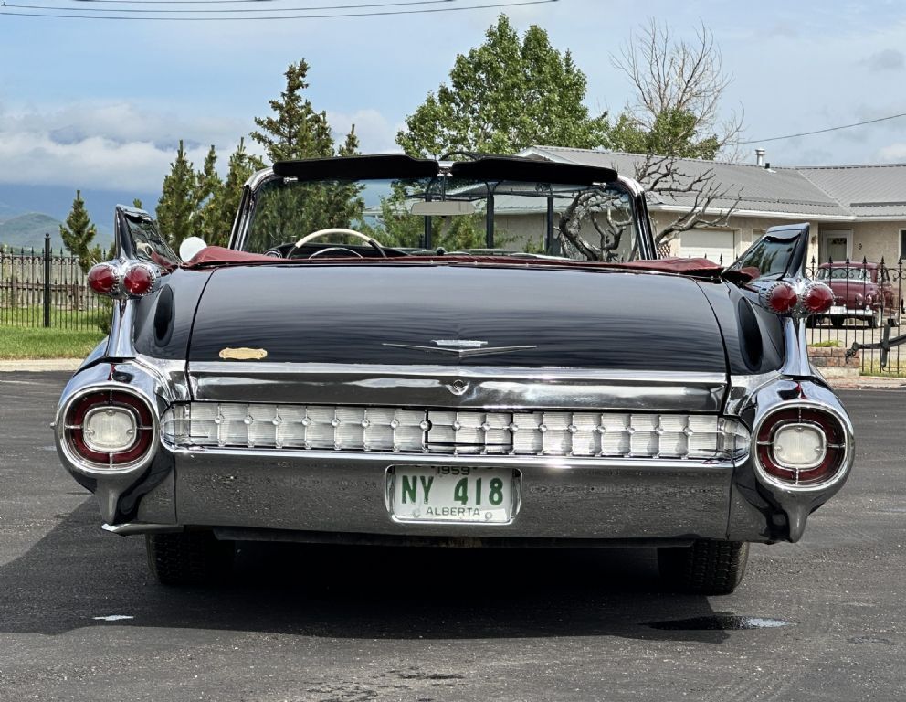 Cadillac-Series-62-Convertible-1959-24