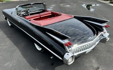 Cadillac-Series-62-Convertible-1959-26