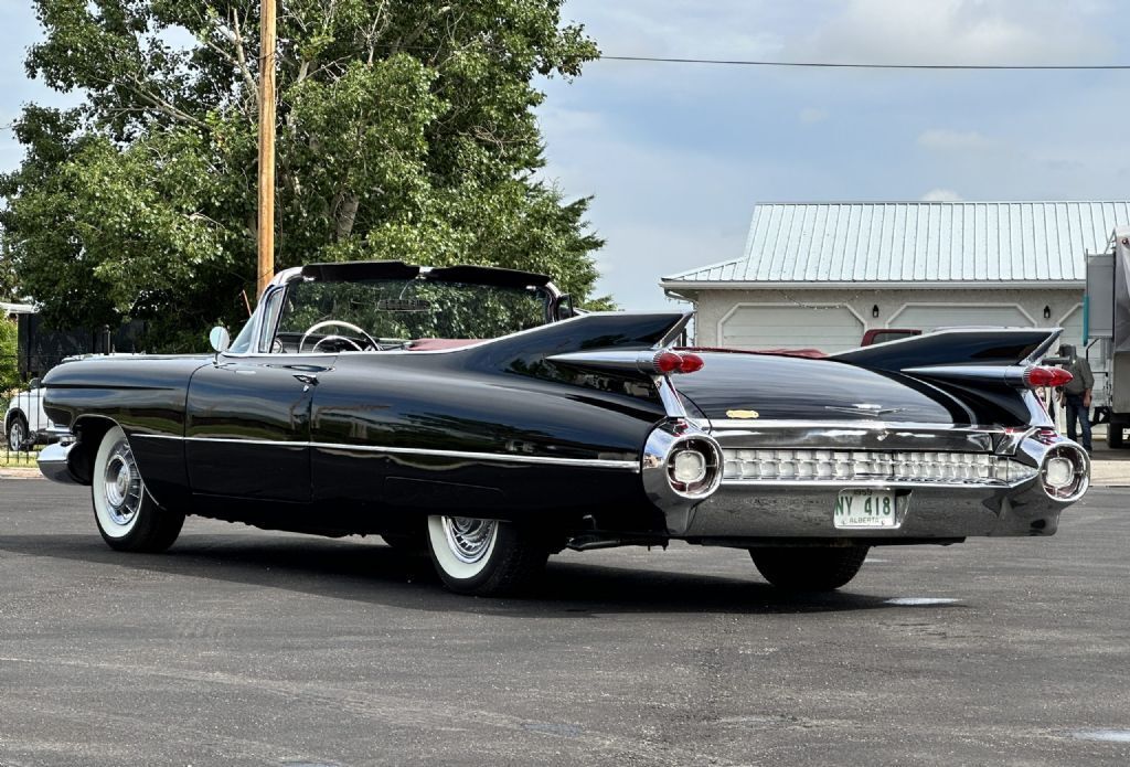 Cadillac-Series-62-Convertible-1959-30