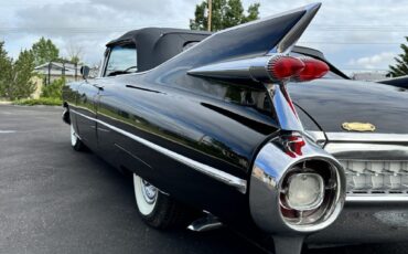 Cadillac-Series-62-Convertible-1959-32