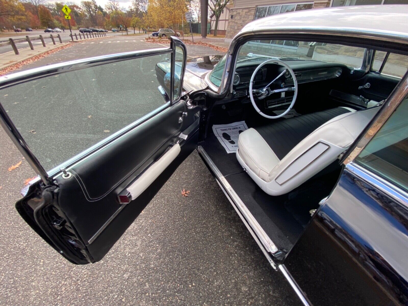 Cadillac-Series-62-Coupe-1960-10