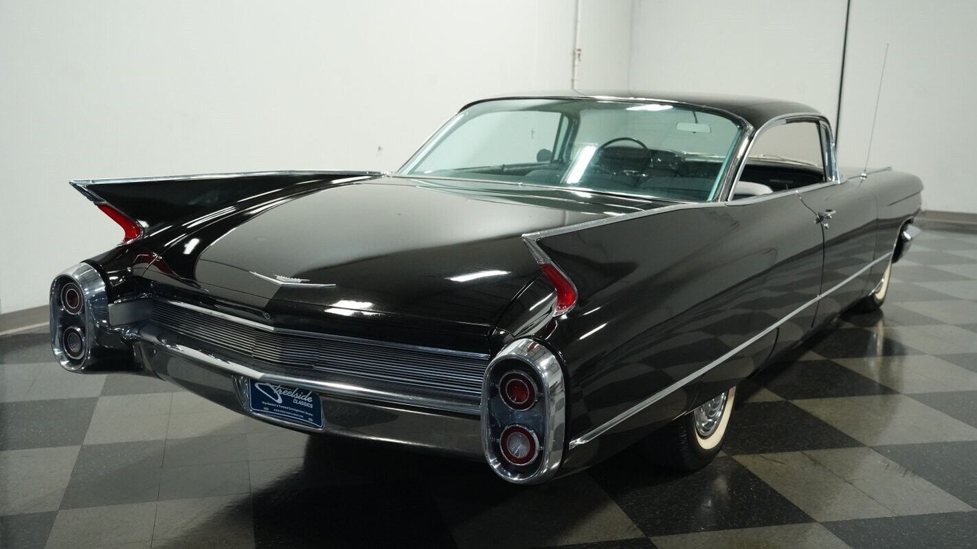 Cadillac-Series-62-Coupe-1960-9