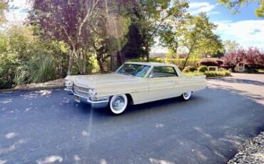 Cadillac-Series-62-Coupe-Coupe-1963-15