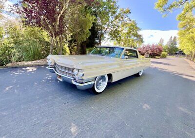 Cadillac-Series-62-Coupe-Coupe-1963-18