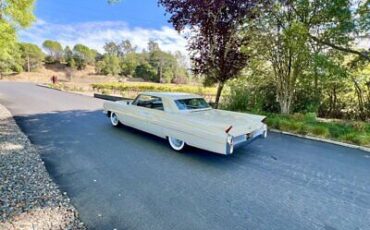 Cadillac-Series-62-Coupe-Coupe-1963-23