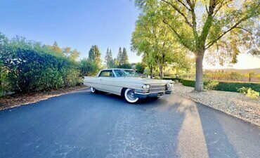 Cadillac Series 62 Coupe Coupe 1963