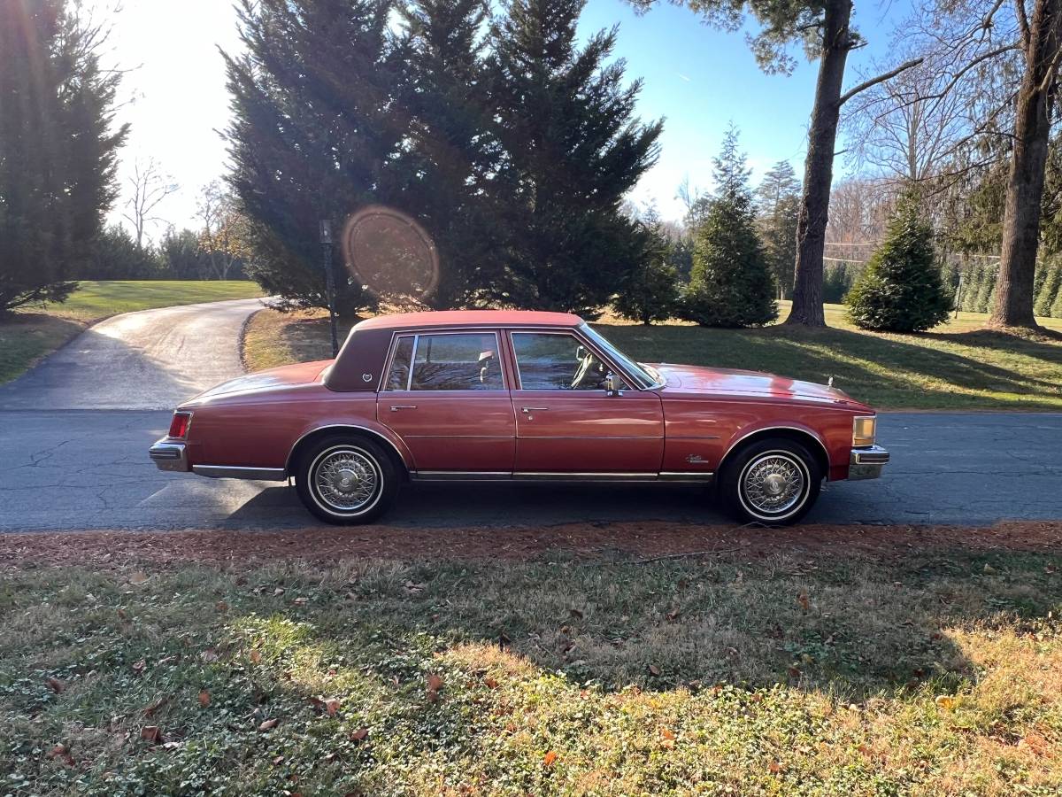 Cadillac-Seville-1976-3