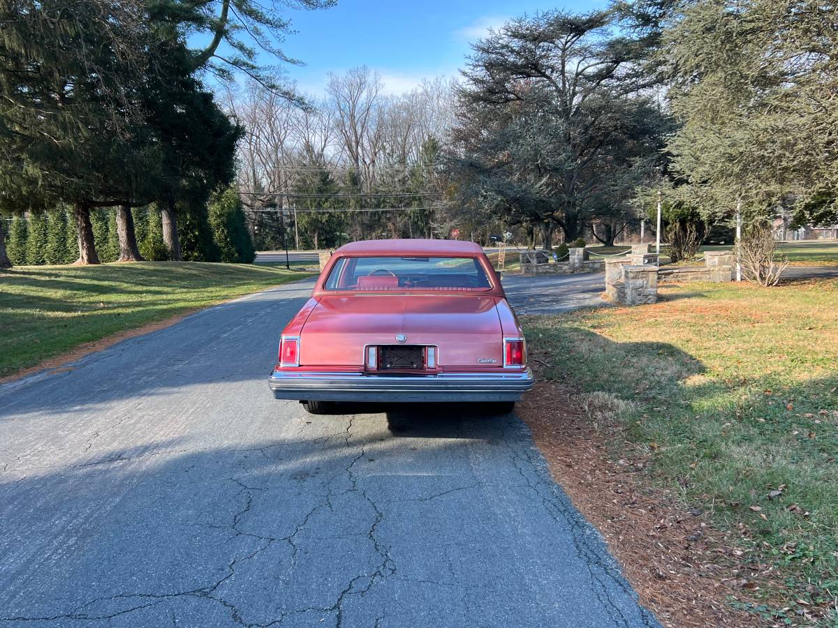 Cadillac-Seville-1976-4