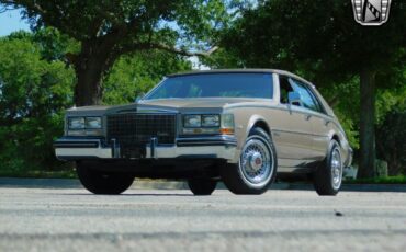 Cadillac-Seville-1983-2