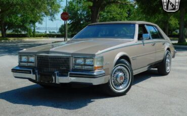 Cadillac-Seville-1983-3