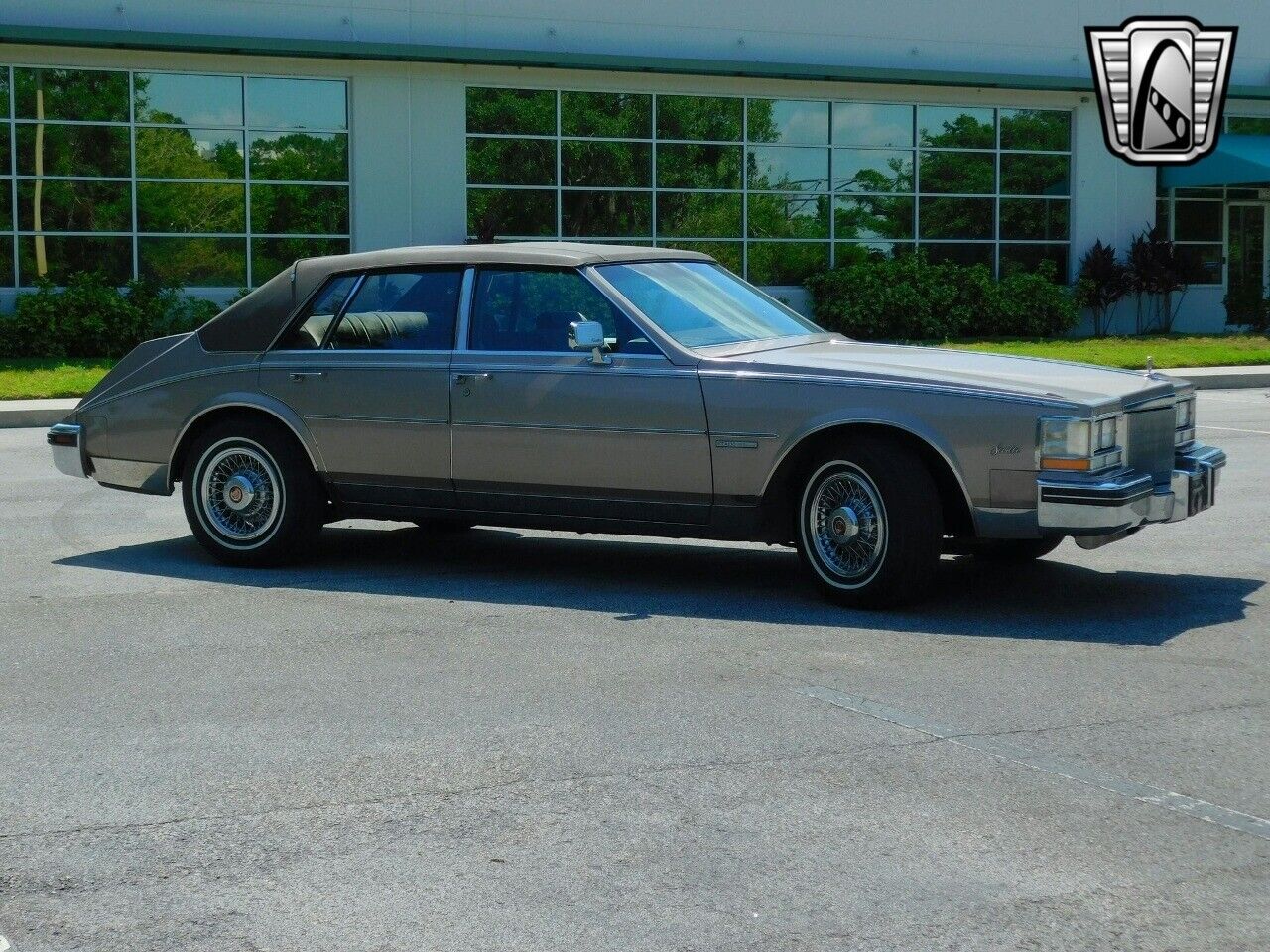 Cadillac-Seville-1983-7