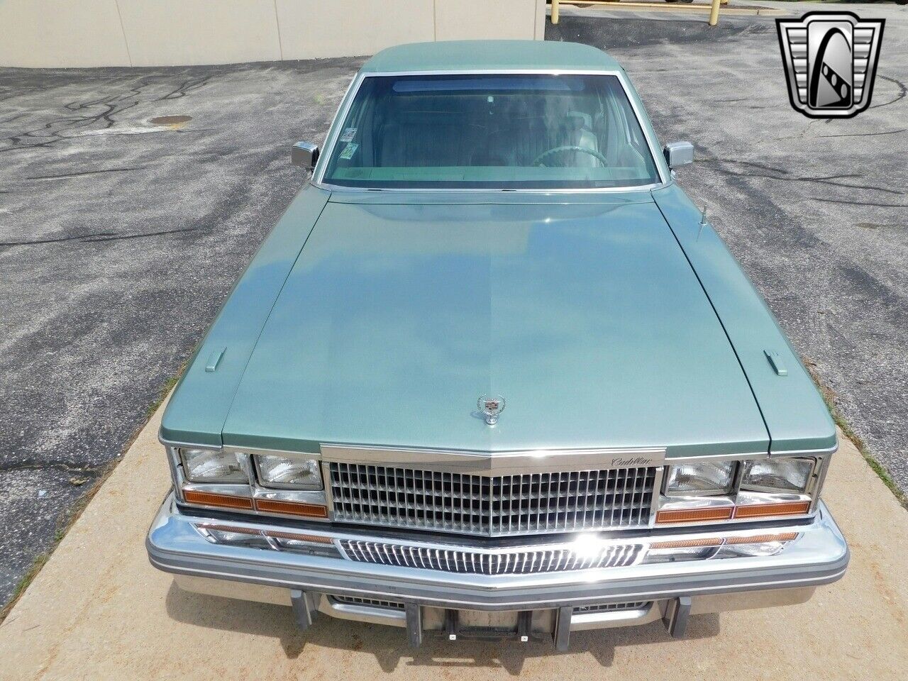 Cadillac-Seville-Berline-1977-3