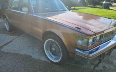 Cadillac-Seville-Berline-1978-3