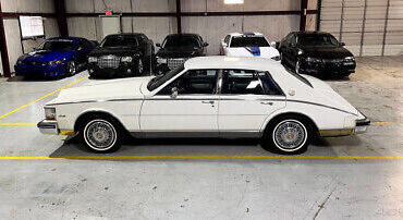 Cadillac-Seville-Berline-1985-18