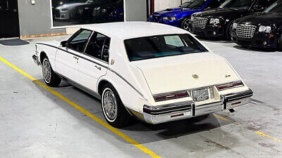 Cadillac-Seville-Berline-1985-21