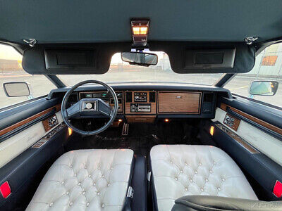 Cadillac-Seville-Berline-1985-7