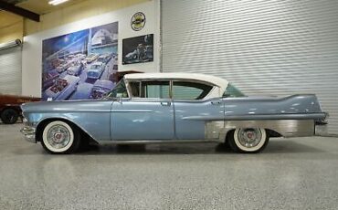 Cadillac-Sixty-Special-1957-3