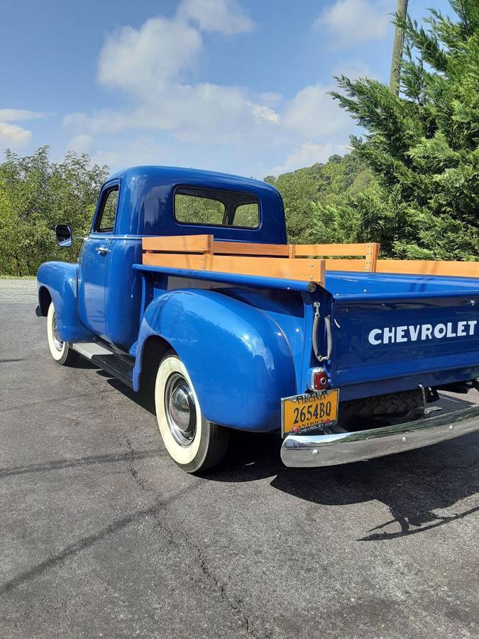 Chevrolet-12-ton-short-bed-pickup-1949-2