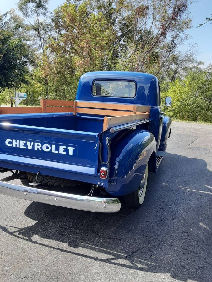 Chevrolet-12-ton-short-bed-pickup-1949-3