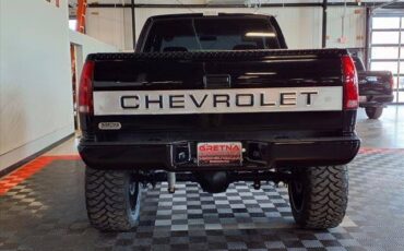 Chevrolet-1500-pickups-1990-4