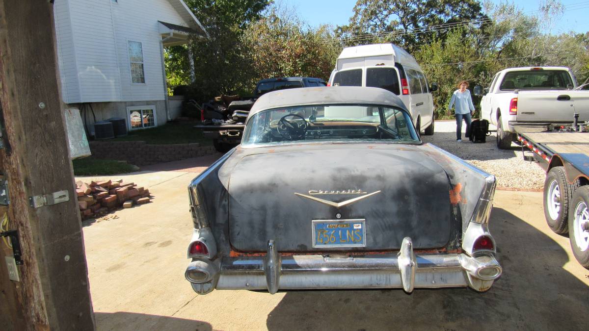 Chevrolet-1957-10