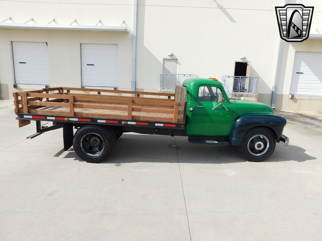 Chevrolet-2-12-Ton-Flatbed-1952-8